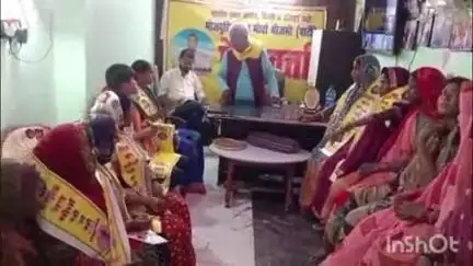आरा: भोजपुरिया जन मोर्चा के प्रधान कार्यालय में गरीब दलित को लेकर हुई बैठक