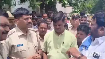 ಕಾರಟಗಿ: ಅಕ್ರಮ ಚಟುವಟಿಕೆ ತಡೆಯುವಲ್ಲಿ ಪೊಲೀಸ್ ಇಲಾಖೆ ವಿಫಲ : ಬಸವರಾಜ ದಡೆಸೂಗುರು ಆಕ್ರೋಶ