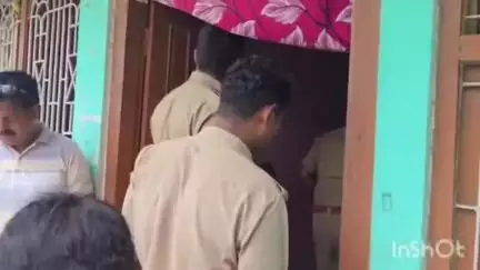 बेल्थरा रोड: उमरगंज में खाली मकान का ताला तोड़कर चोरों ने नकदी और लाखों रुपए का सामान किया चोरी, पुलिस जांच में जुटी