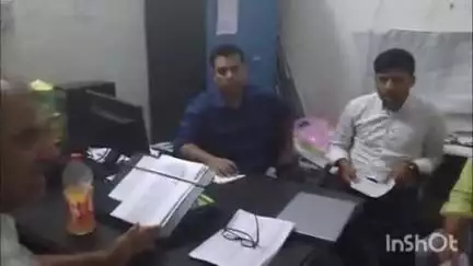 सोनभद्र बंशी सुर्यपुर: प्राथमिक स्वास्थ्य केंद्र वंशी में प्रखंड के सभी डेटा ऑपरेटरों के साथ बैठक आयोजित