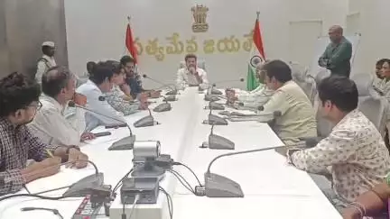 డ్రోన్ టెక్నాలజీ వ్యవసాయ రంగంలో కీలకంగా మారింది: అమలాపురం లో జిల్లా కలెక్టర్ మహేష్ కుమార్