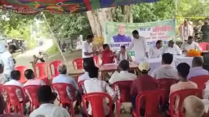 महुआ: महुआ के जहांगीरपुर सलखनी और सुपौल टरिया पंचायत में जदयू का बूथ स्तरीय कमेटी कार्यक्रम आयोजित