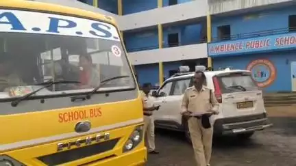 देवास: ग्राम टिगरिया गोगा में परिवहन विभाग का चेकिंग अभियान, 4 बसों पर हुई कार्रवाई