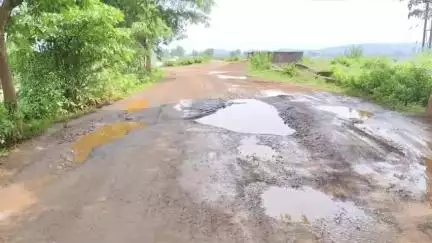 ପରଜଙ୍ଗ: ମରଣଯନ୍ତା ପାଲଟିଛି ବାରୁଁଆ ଓଡ଼ିଶ ଗ୍ରାମୀଣ ରାସ୍ତା, ମରାମତି ପାଇଁ ଦାବି #jansamasya