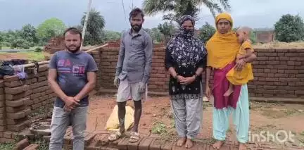 मसलिया: कुंजबोना पंचायत के कई परिवार पीएम आवास से अब तक वंचित, वर्षों से कर रहे इंतजार #jansamasya