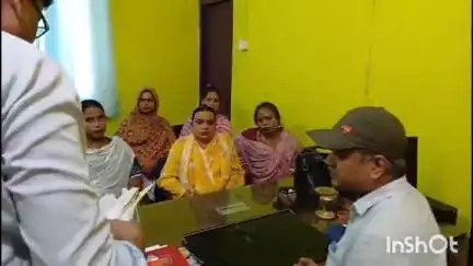 सासाराम: सासाराम कलेक्ट्रेट पहुंची किन्नर की समाज, रोहतास जिला प्रशासन मुख्य धारा में जोड़ने के लिए लगातार कर रही है पहल