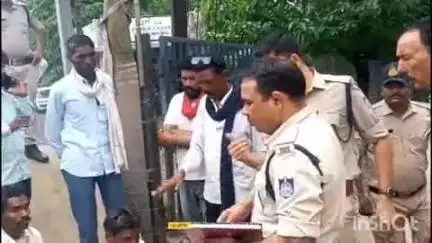 नसरुल्लागंज: भेरूंदा नगर में देव माता स्कूल के समीप विद्युत कार्य करते समय करंट लगने से एक युवक की हुई मौत, परिजनों ने किया हंगामा