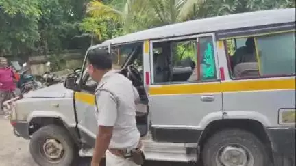 কাকদ্বীপ: জমি সংক্রান্ত বিবাদের জেরে প্রতিবেশীকে মারধরের অভিযোগে হারুউড পয়েন্ট এলাকা থেকে ধৃত 1, 14 দিনের জেল হেপাজতের নির্দেশ