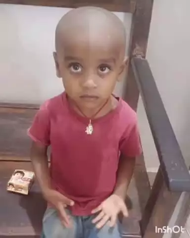 प्रतापपुर: प्रतापपुर में मस्जिद के पास मिला एक अज्ञात बालक, जानकारी मिलने पर प्रतापपुर पुलिस को करें सूचित