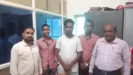 ପୋଲସରା: ଛାତ୍ର ଛାତ୍ରୀଙ୍କ ସମସ୍ୟା ନେଇ ବାଲିପଦର ଆଞ୍ଚଳିକ ବିଜ୍ଞାନ ମହାବିଦ୍ୟାଳୟ ଅଧ୍ୟକ୍ଷଙ୍କ ସହ ଆଲୋଚନା କଲା ଛାତ୍ର ସଂଗଠନ