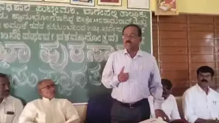 ಬಾಗೇಪಲ್ಲಿ: ಮಕ್ಕಳು ಇದ್ದರೆ ಸಾಕು, ಶಾಲೆ ಆರಂಭಿಸಬಹುದು: ಮಿಟ್ಟೇಮರಿಯಲ್ಲಿ ಬಿಇಒ ವೆಂಕಟೇಶಪ್ಪ