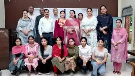 घनारी: बीएड परीक्षा परिणाम में राजकीय महाविद्यालय दौलतपुर चौक की 5 छात्राओं ने टॉप 10 में स्थान किया हासिल