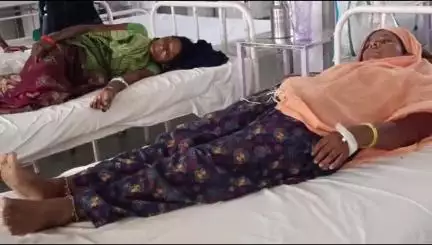 बांसवाड़ा: खोरा पाड़ा गांव में जमीन विवाद को लेकर काका ससुर ने सास-बहू के साथ की मारपीट, एमजी अस्पताल में उपचार जारी