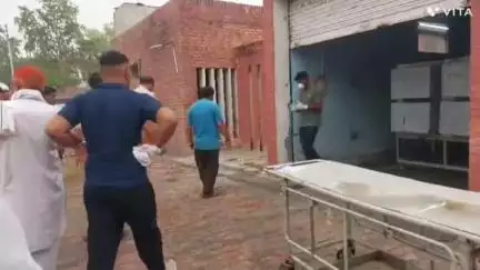 जींद: सफा खेड़ी के खेतों में टैक्सी ड्राइवर की धारदार हथियार से की गई हत्या, पुलिस ने पोस्टमार्टम के बाद परिजनों को सौंपा शव