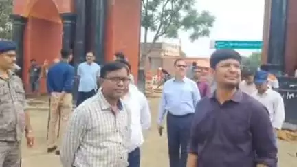 देवघर: डीडीसी पीयूष सिन्हा एवं एसडीओ रवि कुमार ने राजकीय श्रावणी मेला रूट लाइन का किया निरीक्षण