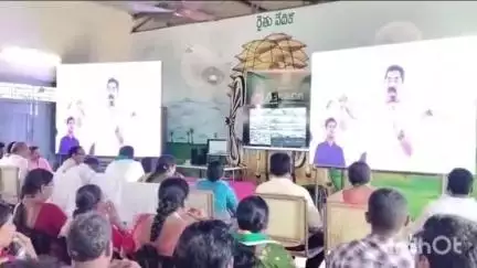 వర్ధన్నపేట రైతు వేదిక నుంచి సీఎం రేవంత్ రెడ్డితో ముఖాముఖి కార్యక్రమంలో పాల్గొన్న కలెక్టర్ సత్య శారద, ఎమ్మెల్యే నాగరాజు