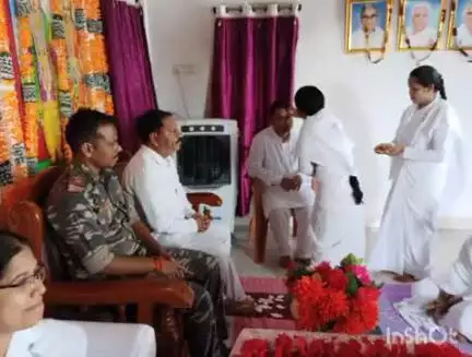 लातेहार: प्रजापिता ब्रह्माकुमारी ईश्वरीय विश्वविद्यालय में मनाया गया जगदंबा सरस्वती का पुण्य स्मृति दिवस