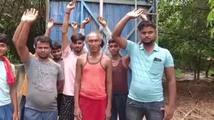 जोगापट्टी: बलुआ भवानीपुर पंचायत में नल जल योजना से पानी नहीं मिलने पर ग्रामीणों ने किया विरोध प्रदर्शन #jansamasya