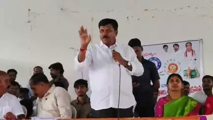 నారాయణ్​ఖేడ్: కాంగ్రెస్ పార్టీ చెప్పిందే చేస్తుంది: నారాయణఖేడ్‌లో రైతు భరోసా సంబరాల్లో ఎమ్మెల్యే డాక్టర్ సంజీవరెడ్డి