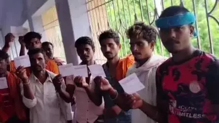 शेखोपुर सराय: निमी गांव में शेखोपुर सराय नगर पंचायत के सफाई कर्मियों की हुई बैठक