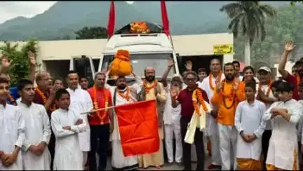 ऋषिकेश: श्री भरत मंदिर से गंगा स्वच्छता गोमुख संकल्प यात्रा का हुआ आगाज, गोमुख के लिए निकाली गई यात्रा