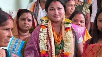 କେନ୍ଦ୍ରାପଡା: ମହାକାଳପଡ଼ା ପଞ୍ଚାୟତ ସମିତିର ନୂତନ ଅଧ୍ୟକ୍ଷା ଭାବେ ମୀରାରାଣି ମହାନ୍ତିଙ୍କୁ ବ୍ଲକ ପ୍ରଶାସନ ତରଫରୁ କାର୍ଯ୍ୟାଳୟରେ ସ୍ବାଗତ