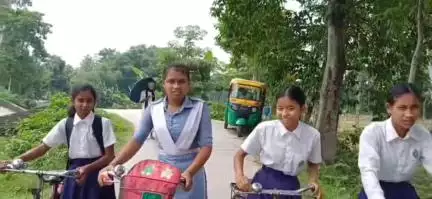 ফালাকাটা: ফালাকাটার শালকুমারে বেহাল উড্ডা সেতু নিয়ে মঙ্গলবার ক্ষোভ প্রকাশ করলেন ভুক্তভোগীরা  #jansamasya