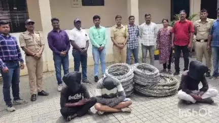 चंद्रपूर: नवीन विद्युत लाईनचे ॲल्युमिनियम तार चोरी करणाऱ्या तीन आरोपींना बल्लारपूर पोलिसांनी केली अटक