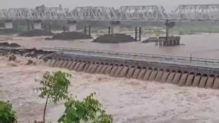 જેતપુર પાવી: સિહોદપુનું ડાયવર્ઝન ધોવાઈ જતા ભારે હાલાકી સામાજિક કાર્યકરે પ્રતિક્રિયા આપી
