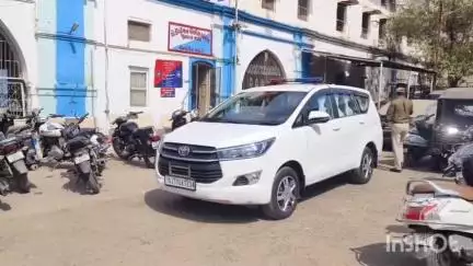 જૂનાગઢ: પ્રોહિબિશનના ગુનામાં છેલ્લા 6 માસથી નાસ્તા ફરતા આરોપીને વાજાવાડ ખાણ ફળિયા વિસ્તારથી ઝડપી પાડતી એ ડિવિઝન પોલીસ