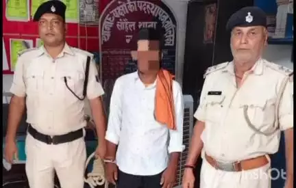 गया टाउन सीडी ब्लॉक: शराब कांड में 6 आरोपी महुआ, महुआ फूल, तीन बाइक और एक टोटो के साथ गिरफ्तार