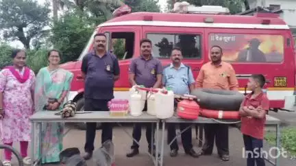 मिरज: मिरजेतील पूर प्रवण क्षेत्रात अग्निशमन विभागाकडून प्रात्यक्षिक आणि जनजागृती