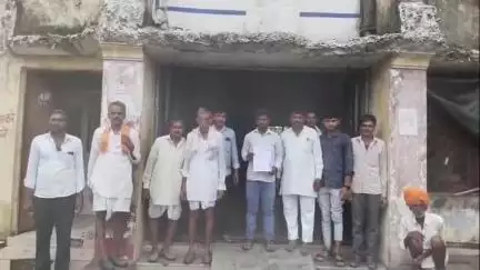 जीरापुर: खारपा गांव में कृषि भूमि का रास्ता बंद होने से किसान परेशान, तहसीलदार के आदेश के बाद भी नहीं खुला रास्ता