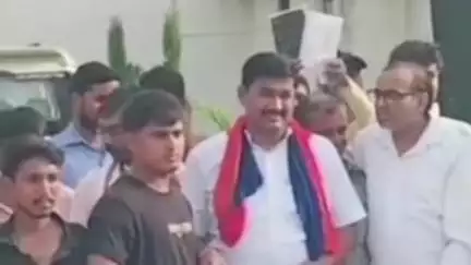 हंडिया: हड़िया तहसील क्षेत्र के गणेश आईटीआई में 29 छात्रों को मिले टैबलेट, छात्रों को डिजिटल रूप में सक्षम बनाएगा