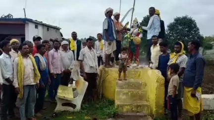 धनोरा: धनोरा साहित क्षेत्र में रानी दुर्गावती बलिदान दिवस मनाया गया