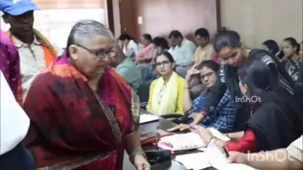 होशंगाबाद नगर: कलेक्ट्रेट कार्यालय में जनसुनवाई का हुआ आयोजन, सिटी मजिस्ट्रेट ने 95 आवेदनों पर की सुनवाई
