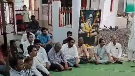 सिवनी: टैगोर वार्ड में कांग्रेस का संविधान सत्याग्रह कार्यक्रम आयोजित किया गया