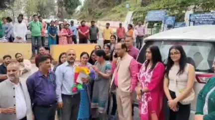 पौड़ी: हे.न.ब गढ़वाल केंद्रीय विवि के कुलपति प्रो. प्रकाश सिंह ने पौड़ी परिसर का किया निरीक्षण