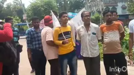 ডোমজুড়: হাওড়া ডোমজুড়ে বেগড়ী গার্লস হাই স্কুলের ডেপুটেশন বামপন্থী ছাত্র সংগঠনের পক্ষ থেকে ডেপুটেশন কর্মসূচি