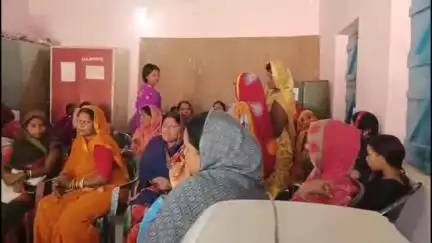 डंडारी: डंडारी पंचायत भवन परिसर में वार्ड संख्या 11 के आशा चयन हेतु आमसभा का आयोजन