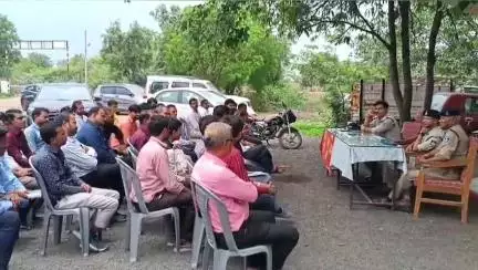 कालापीपल: कालापीपल पुलिस थाने में स्कूल संचालकों की बैठक, नियमों का उल्लंघन करने पर एसडीओपी ने कड़ी कार्रवाई की चेतावनी दी