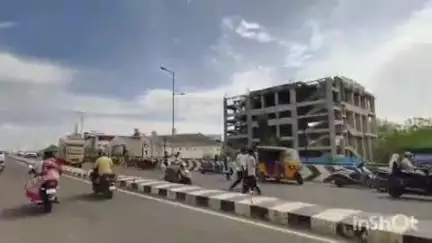 மதுரை தெற்கு: மதுரை மாநகரில் அடுத்தடுத்த சாலை விபத்தில் இருவர் உயிரிழப்பு