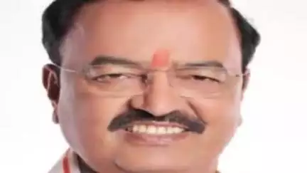 प्रतापगढ़: बुधवार को प्रतापगढ़ आएंगे उपमुख्यमंत्री केशव प्रसाद मौर्य, डीएम और एसपी ने हेलीपैड का किया निरीक्षण