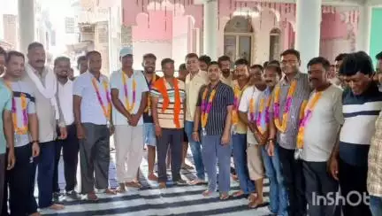गदरपुर: गदरपुर में सर्वसम्मति से राजकुमार राय बने व्यापार मंडल अध्यक्ष, बैठक दिनेशपुर के दुर्गा मंदिर परिसर में आयोजित हुई
