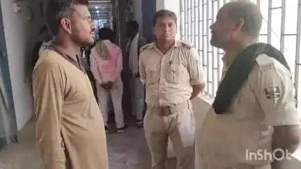 मधेपुरा: भर्राही थाने की पुलिस ने बिरेली बाजार में छापा मारकर मिथिलेश कुमार को शराब पीने के जुर्म में गिरफ्तार किया