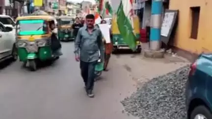 বারুইপুর: কালিগঞ্জে বোমা ফেটে নাবালিকার মৃত্যু নিয়ে বারুইপুর প্রদেশ কংগ্রেসের তরফ থেকে বিক্ষোভ মিছিল