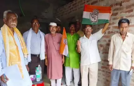 মানবাজার ২: আঁকরো গ্রামে অনুষ্ঠিত হলো কংগ্রেসের সাংগঠনিক আলোচনা ও কর্মী সম্মেলন