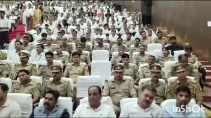 आगरा: सूरसदन सभागार में पुलिस आयुक्त ने सेबी के सहयोग से कार्यशाला का किया आयोजन