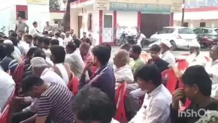 नजीबाबाद: मुहर्रम पर्व और कावड़ यात्रा के संबंध में थाना प्रांगण में शांति समिति की बैठक संपन्न हुई