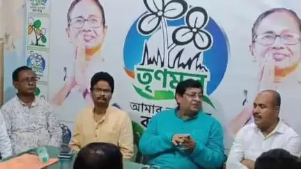 তমলুক: তমলুক শহর তৃণমূল কংগ্রেস কমিটির আয়োজনে তমলুকের বিধায়ক কার্যালয়ে আজ রথযাত্রা নিয়ে গুরুত্বপূর্ণ আলোচনা সভা অনুষ্ঠিত হয়